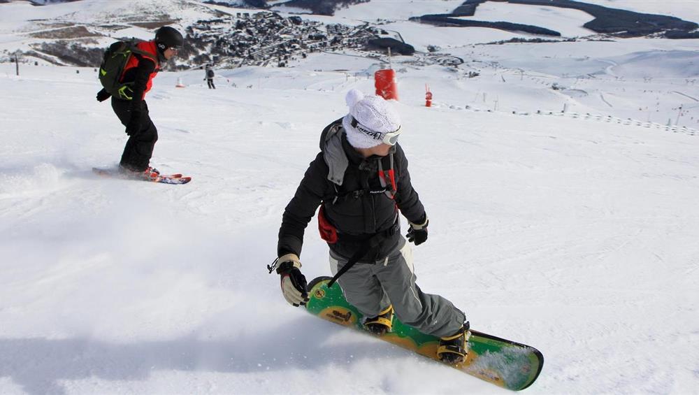 Super Besse : Snowboard : sensations fortes sur les pistes !