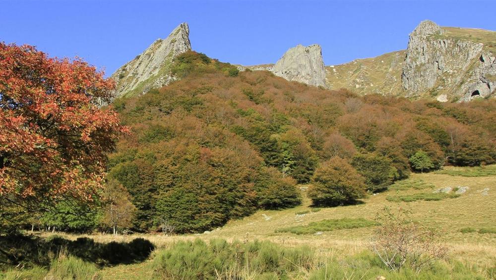 Super Besse - Vallee de Chaudefour, Dent de la Rancune et Crête du Coq en Automne