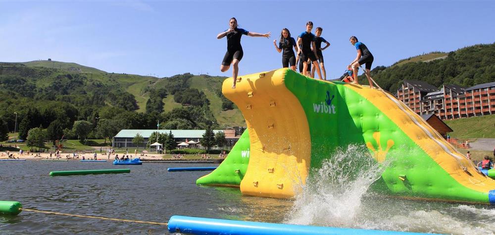 Super Besse - Lac des Hermines - Jeux Aquatiques - Plaisir & Détente