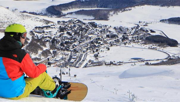 Découvrez Chalet Ma Cambuse à Super Besse pour les amateurs de snowboard !