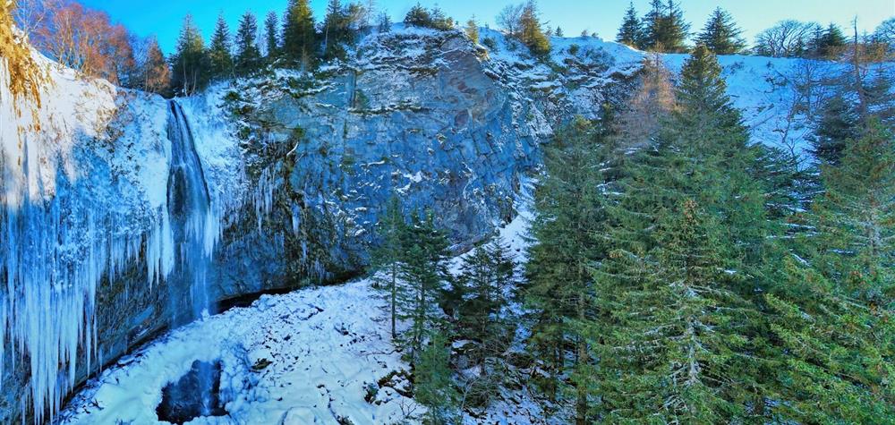 Mont Dore : Grande Cascade - Spectacle Naturel