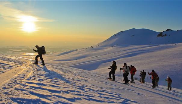 Super Besse : Randonnée Raquettes - Féerie du Massif du Sancy Enneigé