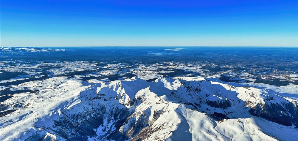 Vallée de Chaudefour : Sommets du Massif du Sancy en toile de fond