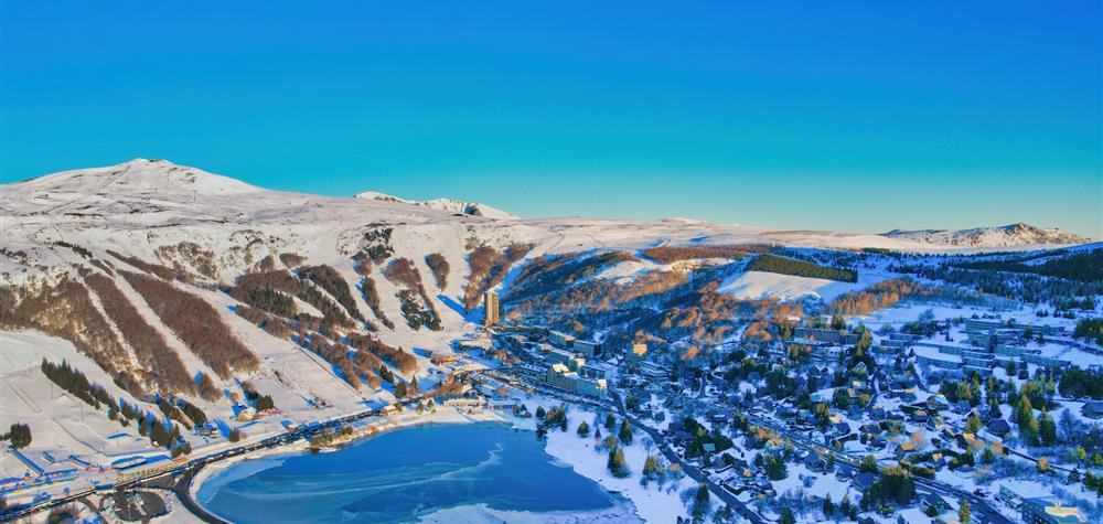 Super Besse - Puy-de-Dôme : À vous les Joies du Ski !