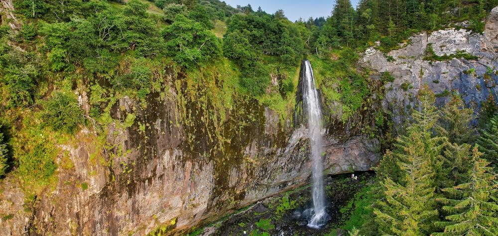 La Grande Cascade du Massif du Sancy : Un Panorama Exceptionnel et un Spectacle Naturel Unique
