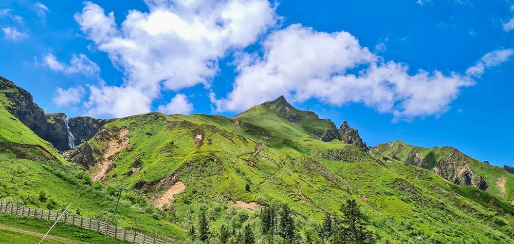 Crêtes du Sancy : Dore, Aiguilles du Sancy - Panorama Inoubliable