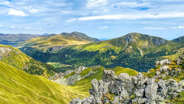 Val de Courre : Charme et Authenticite