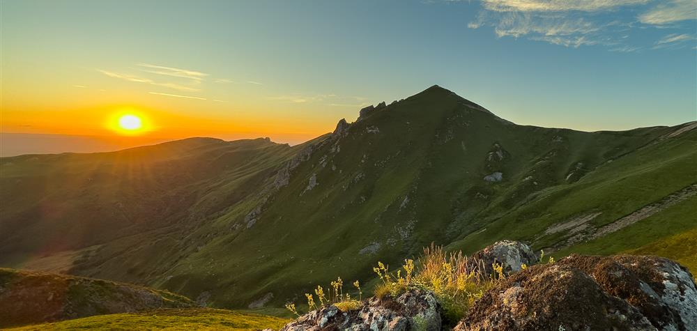 Coucher de Soleil Magique sur la Réserve Naturelle de Chastreix-Sancy