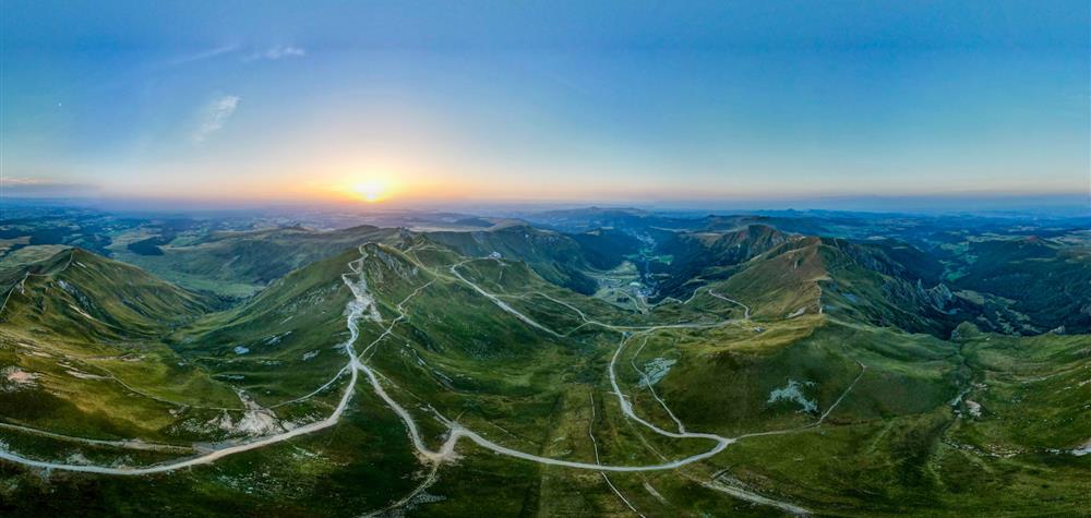 Puy de Sancy : Sommet emblématique de l'Auvergne
